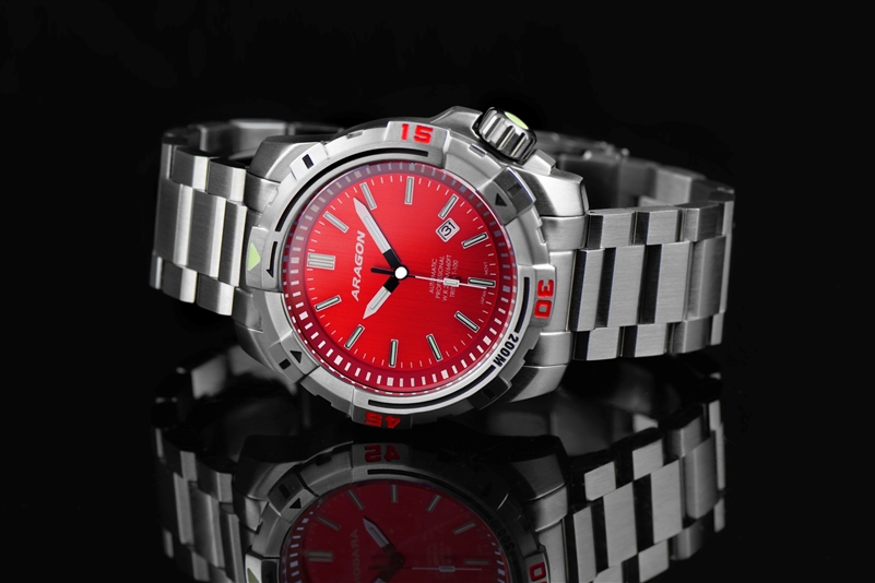 Aragon A414RED