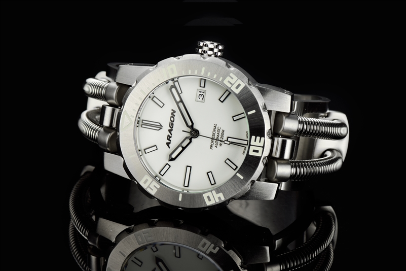 Aragon A475WHT