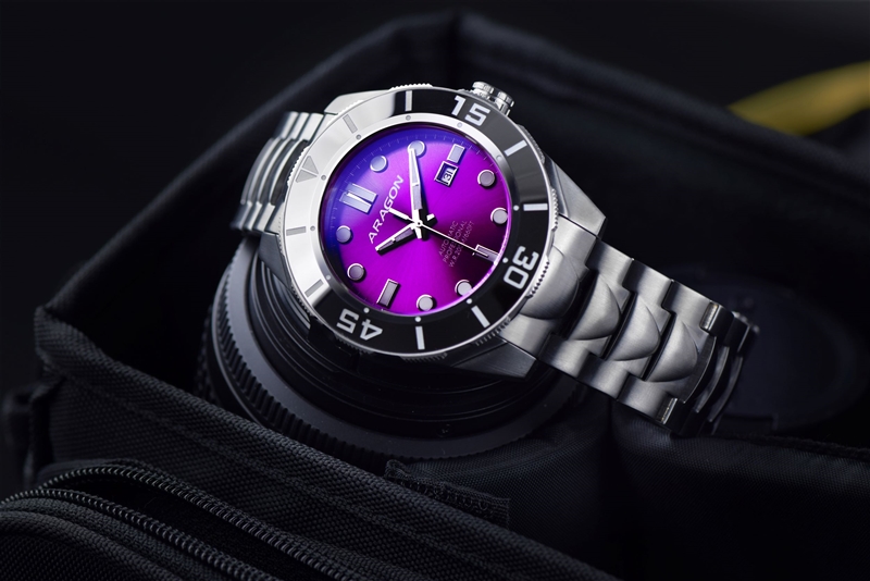 ARAGON Hercules Swiss Soprod M100 with 25 jewels 28,800 vph automatic