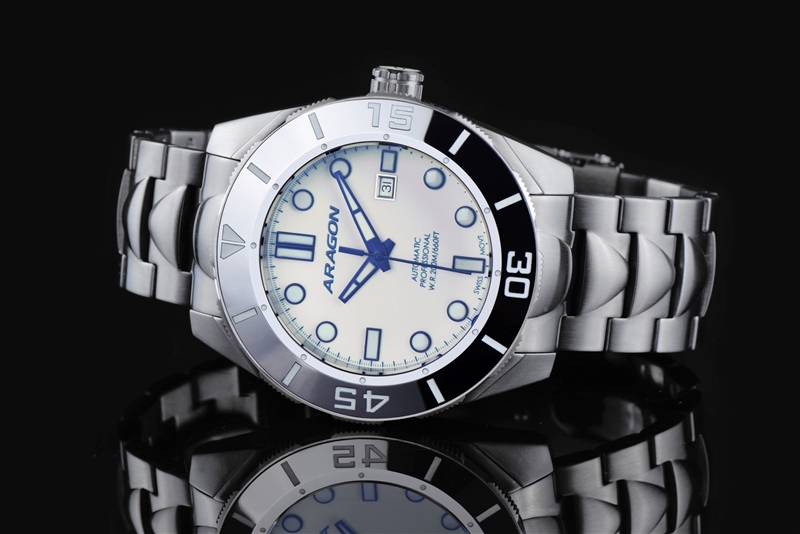 ARAGON Hercules Swiss Soprod M100 with 25 jewels 28,800 vph automatic