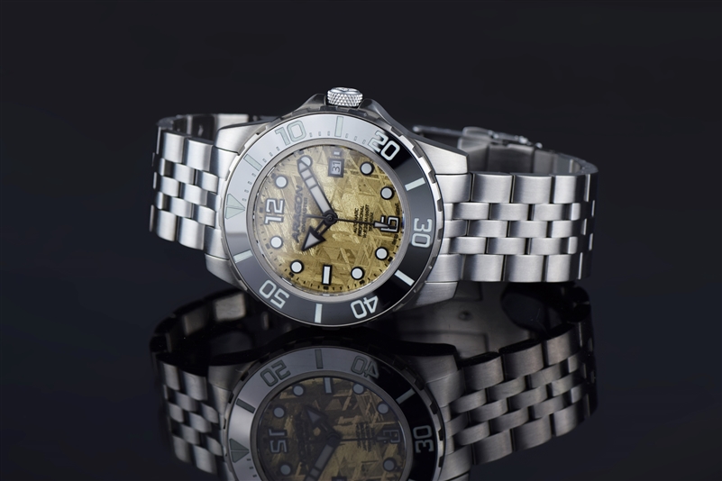 Aragon A622GLD
