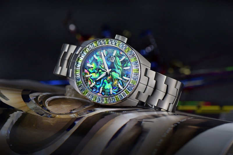 Virtuoso Ti 9015 44MM LE <inline style=