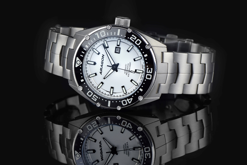 Aragon A693WHT
