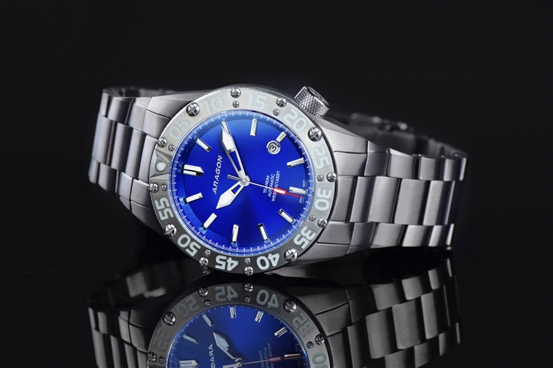 Aragon A704BLU
